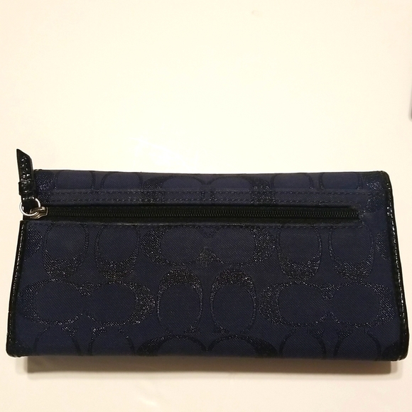 Coach tri fold wallet with matching checkbook - Picture 6 of 6